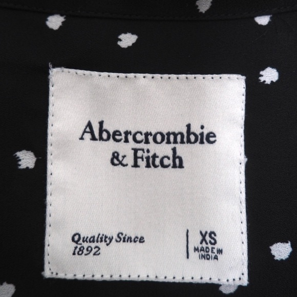 Abercrombie & Fitch Tie-Sleeve Button Up Shirt - Picture 3 of 3